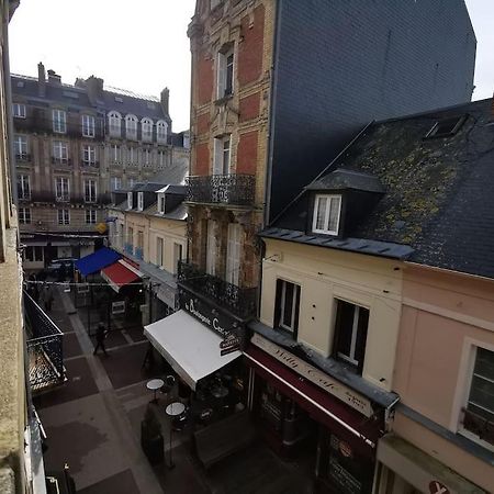 2 Pieces Au Coeur De Trouville / Rue Des Bains Exterior foto